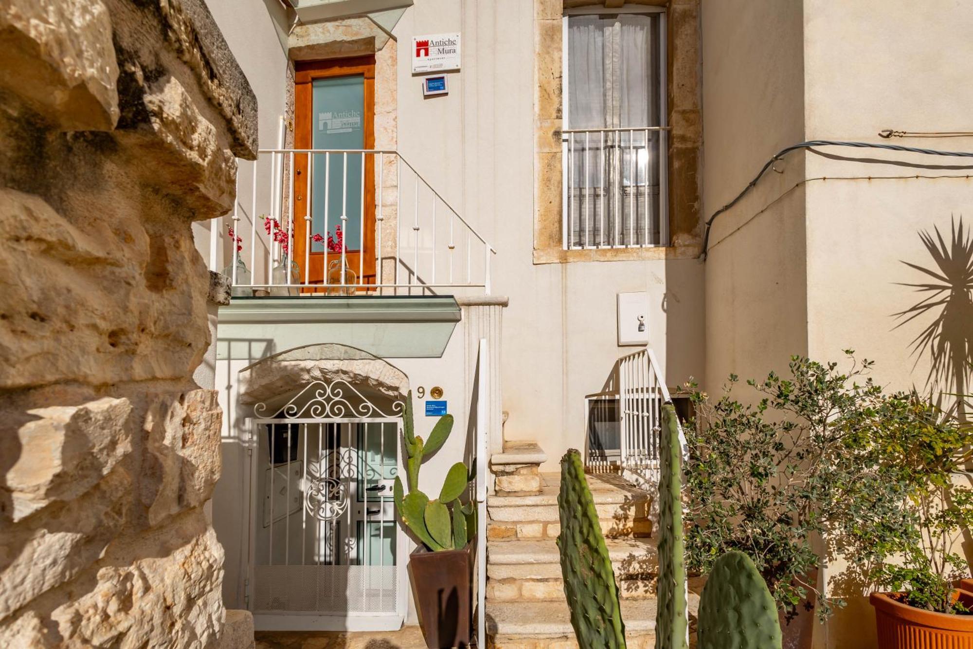 Antiche Mura Apartments"Nido Di Puglia" Monovano トゥーリ エクステリア 写真