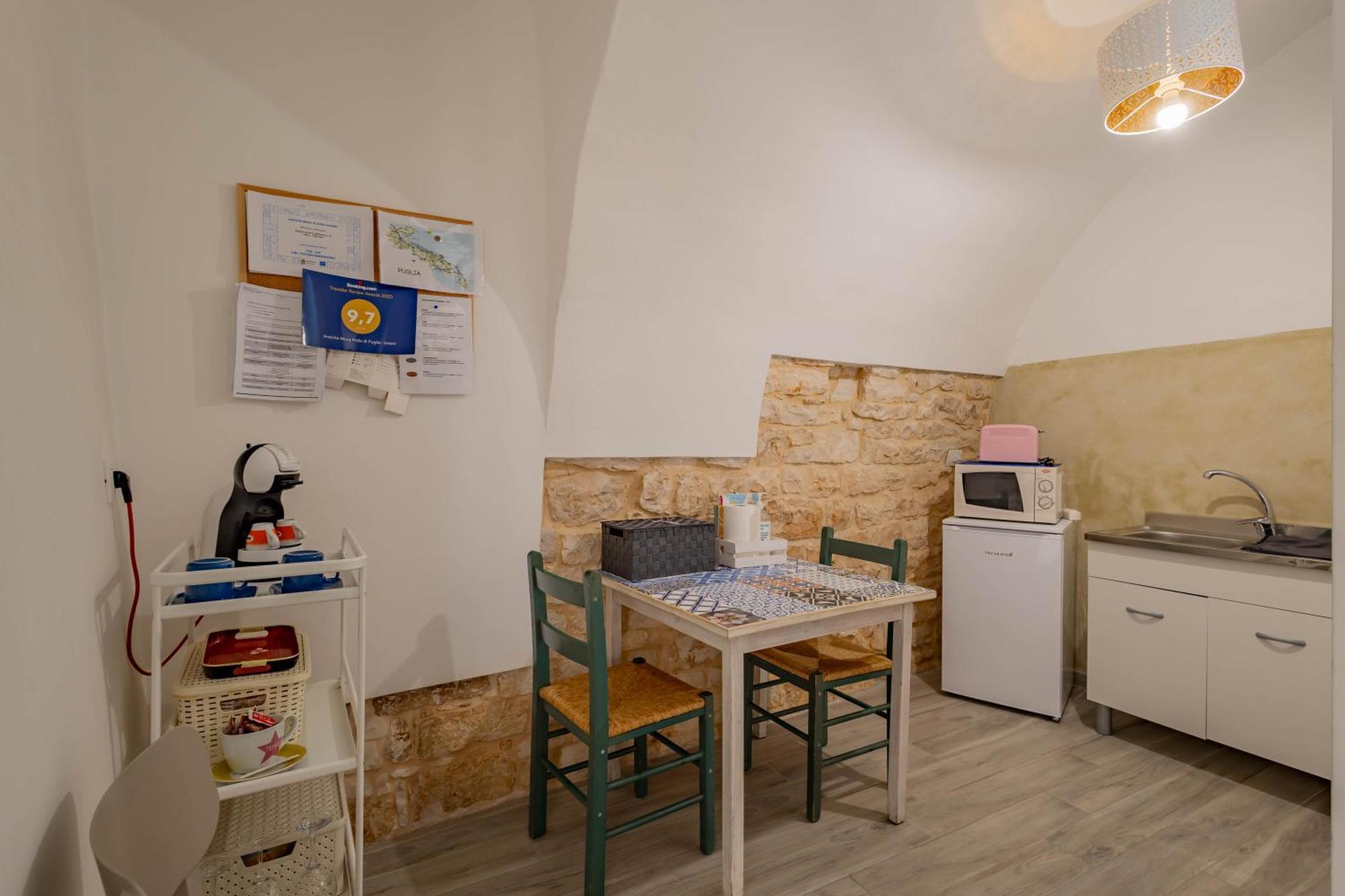 Antiche Mura Apartments"Nido Di Puglia" Monovano トゥーリ エクステリア 写真
