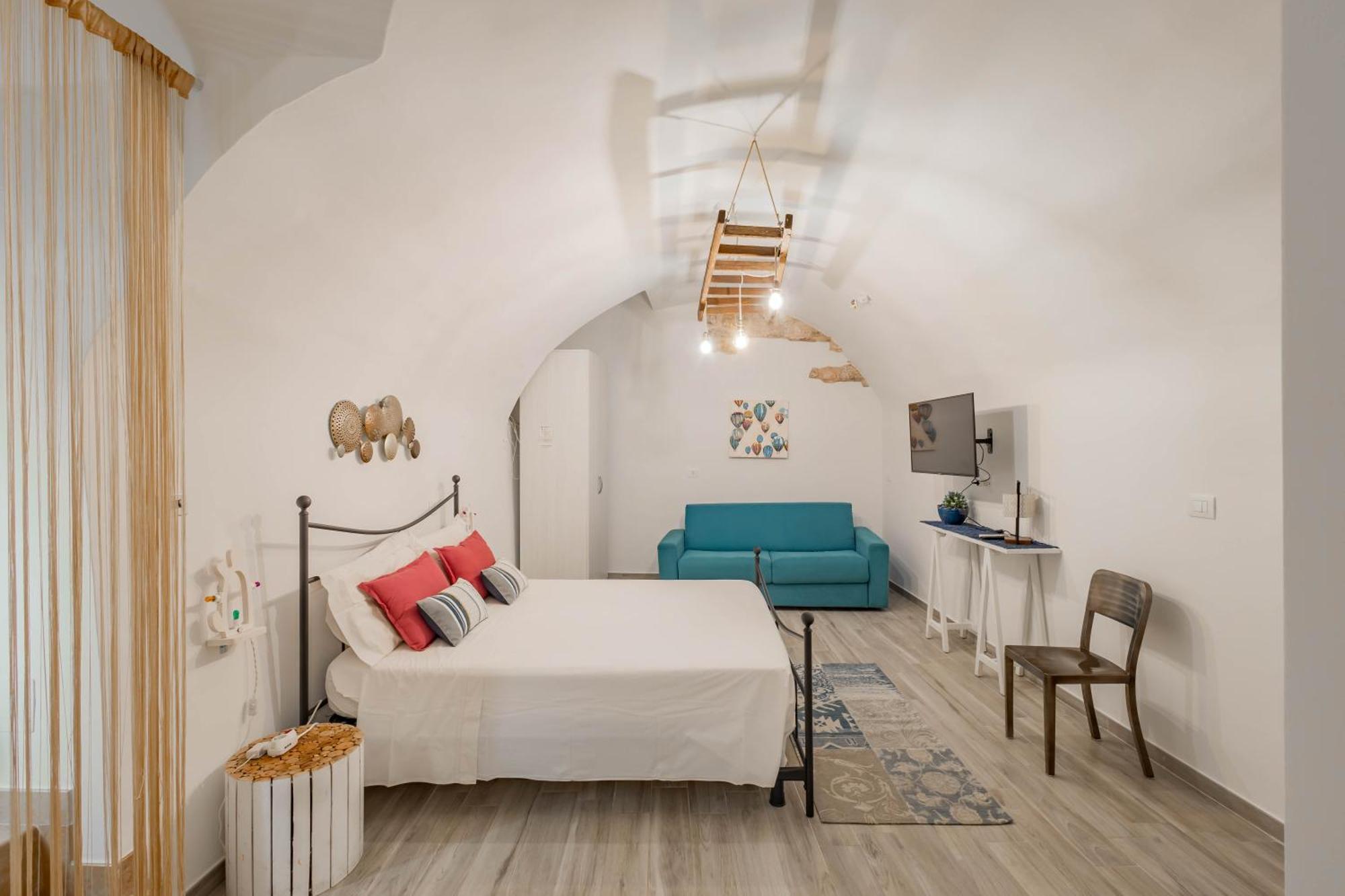 Antiche Mura Apartments"Nido Di Puglia" Monovano トゥーリ エクステリア 写真