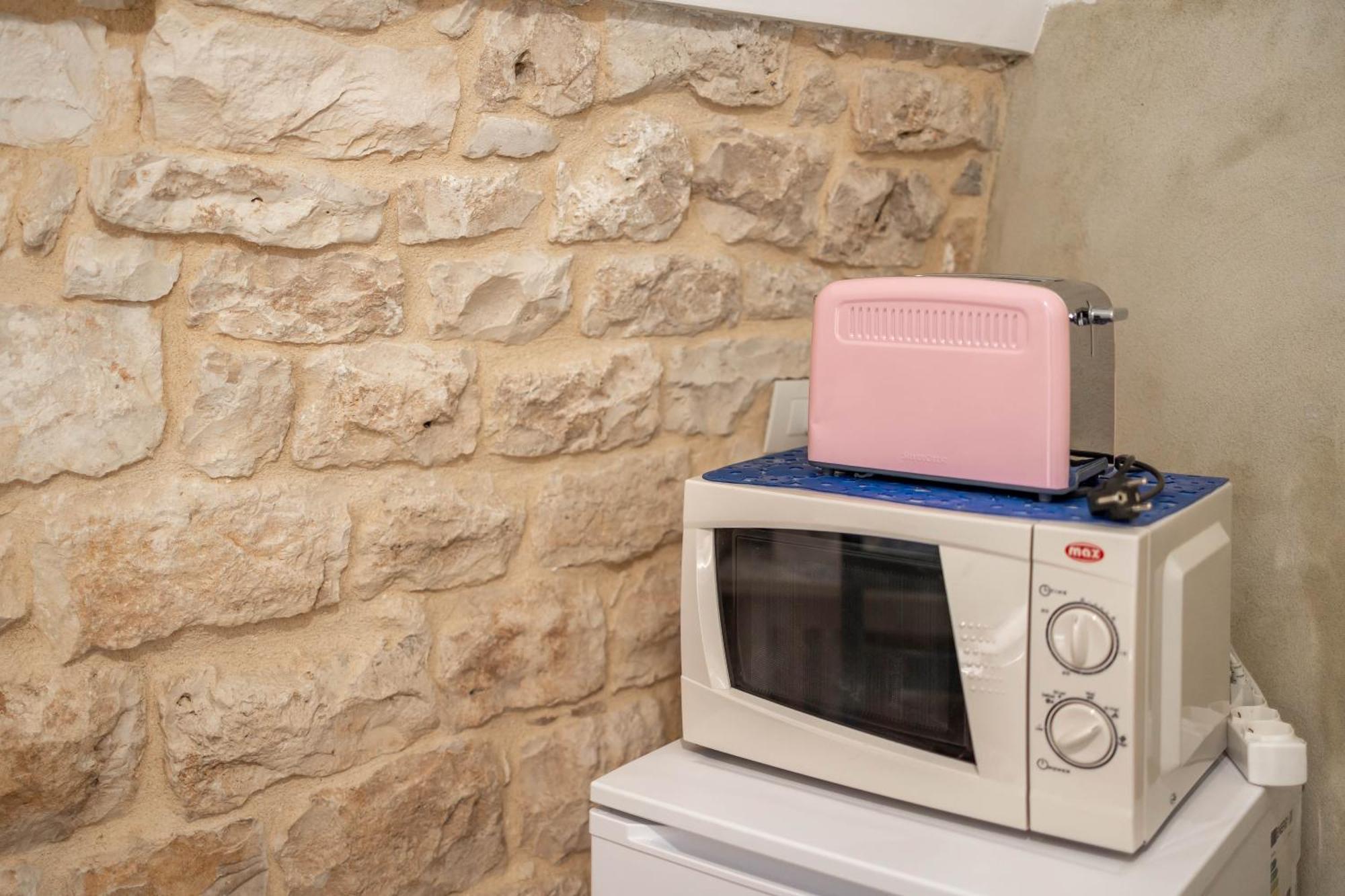 Antiche Mura Apartments"Nido Di Puglia" Monovano トゥーリ エクステリア 写真