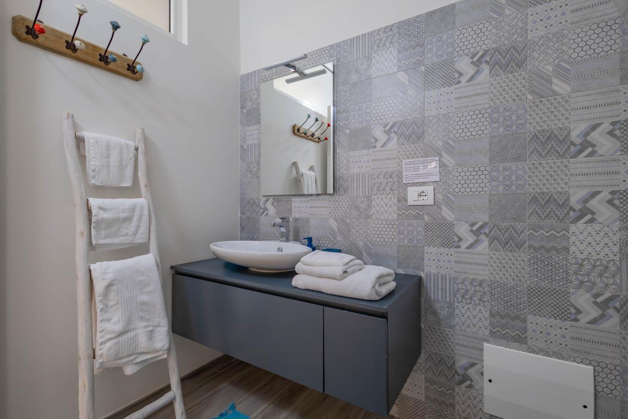 Antiche Mura Apartments"Nido Di Puglia" Monovano トゥーリ エクステリア 写真