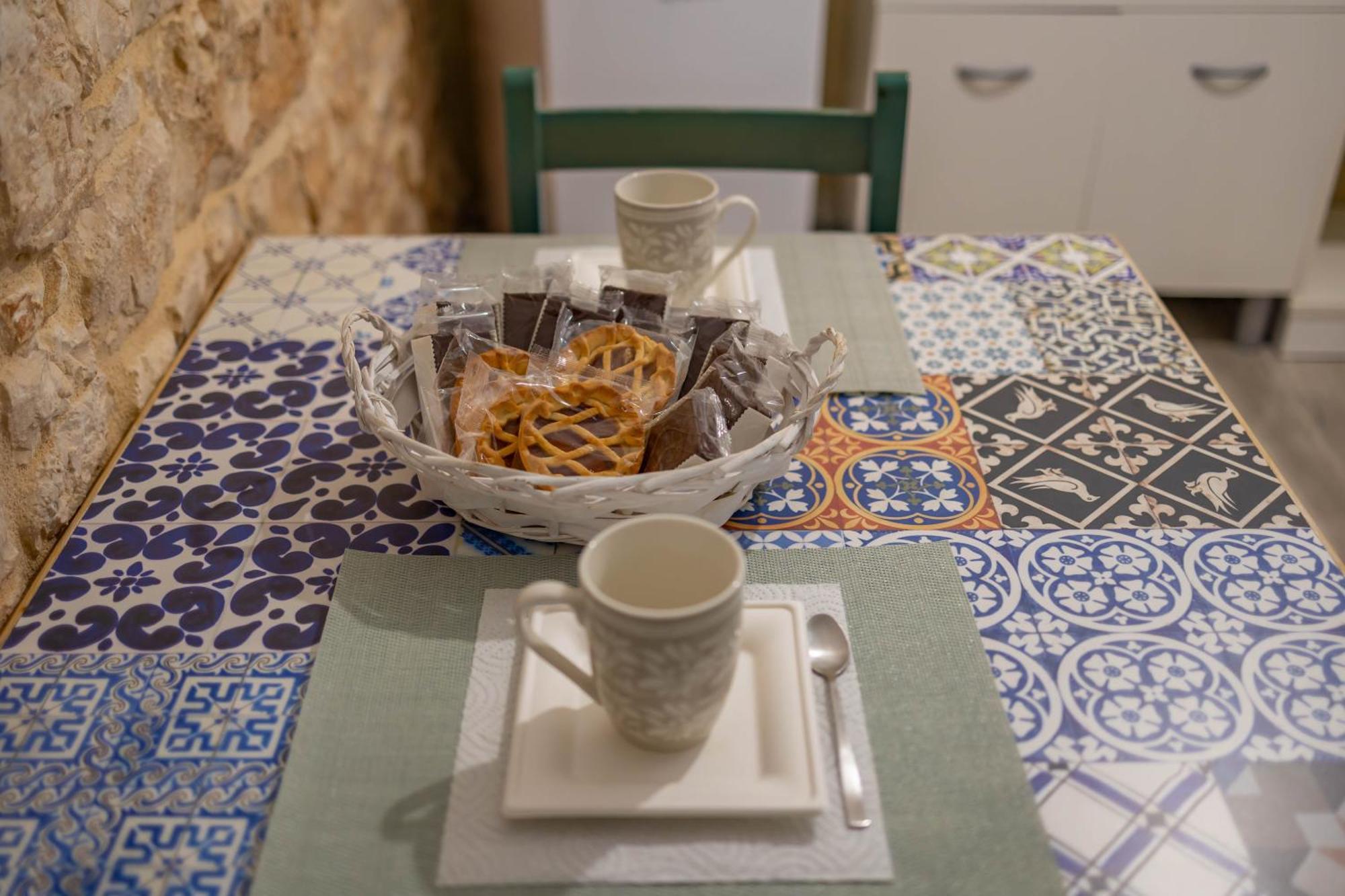 Antiche Mura Apartments"Nido Di Puglia" Monovano トゥーリ エクステリア 写真